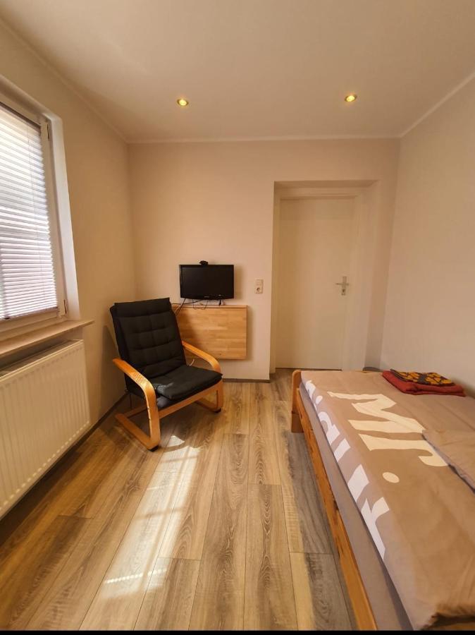 Zimmervermietung Lannik Hotel Hildesheim Buitenkant foto