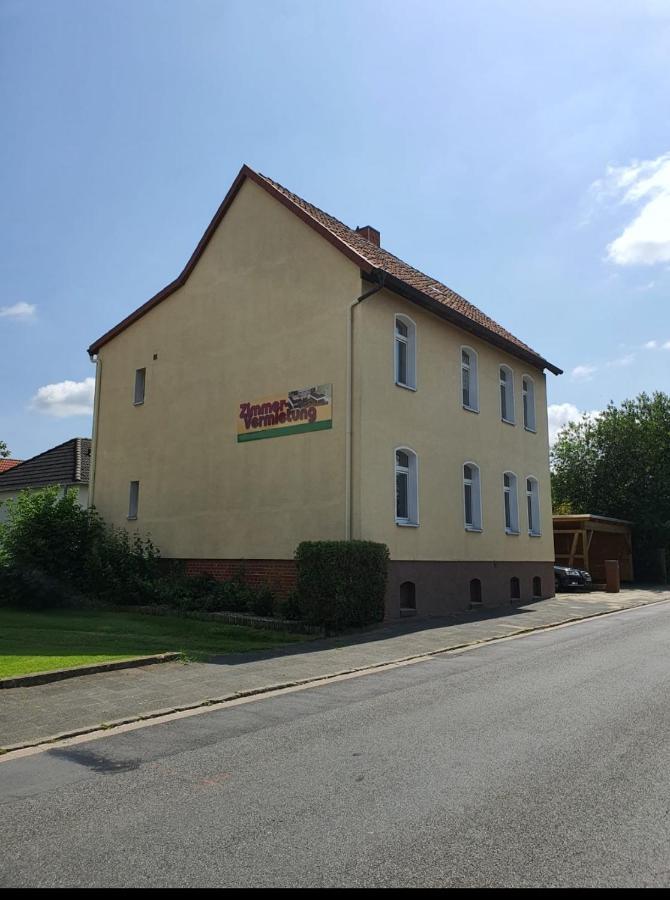 Zimmervermietung Lannik Hotel Hildesheim Buitenkant foto